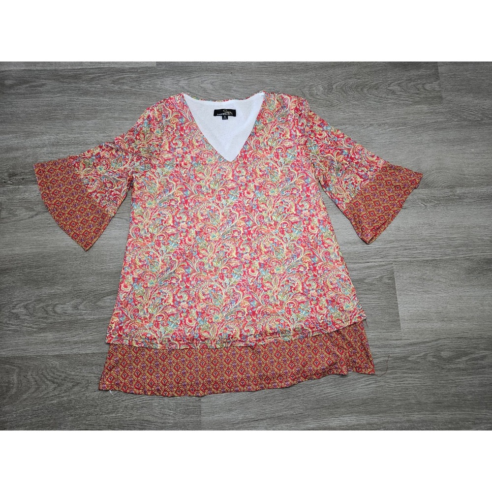 Suzanne Betro Red Paisley V-Neck Tunic Top Bell Sleeve Boho Blouse Womens Medium